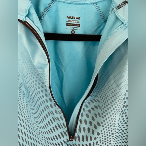 Nike Pro Blue Jacket - Picture 2 of 3